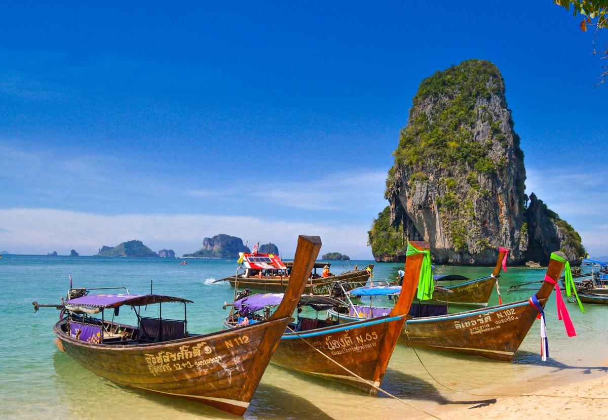 Thailand — Warm seas, fragrant streets